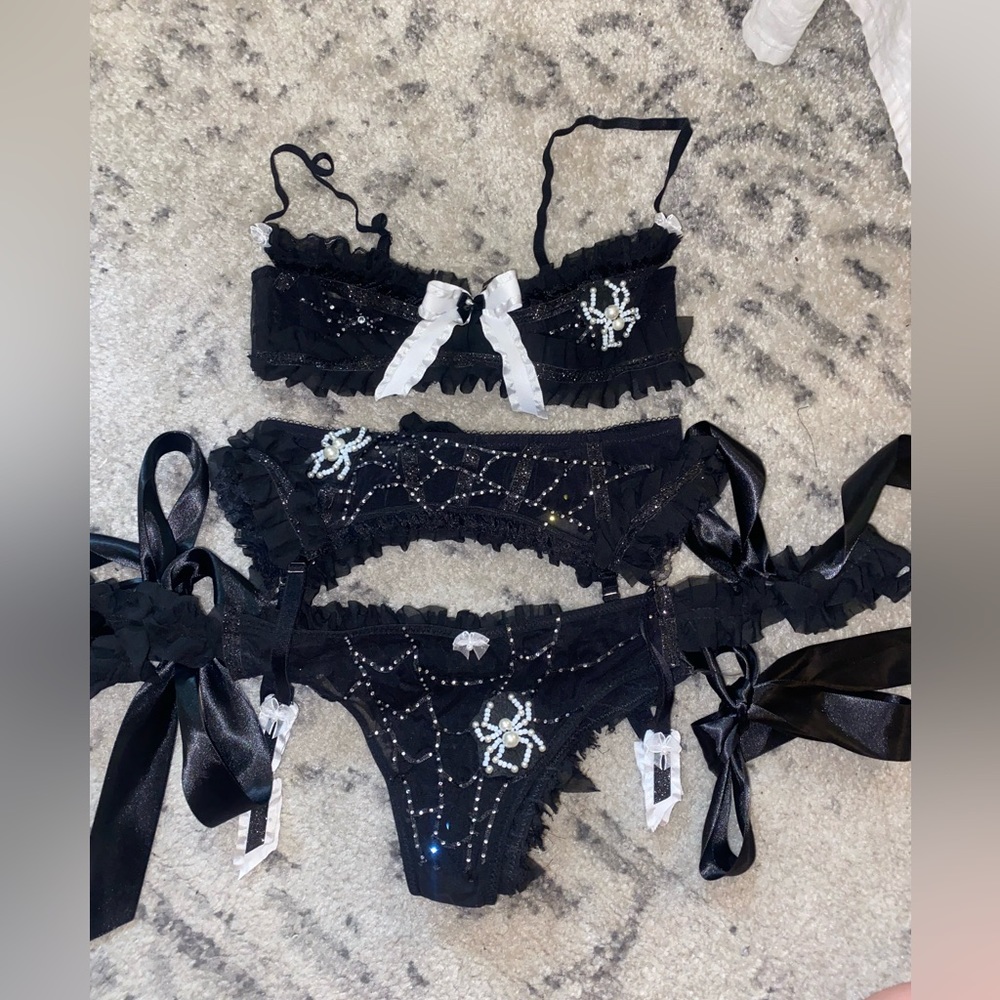 custom/ ooak Pearl spooky spider lingerie. small - medium 34/36 A cup bra